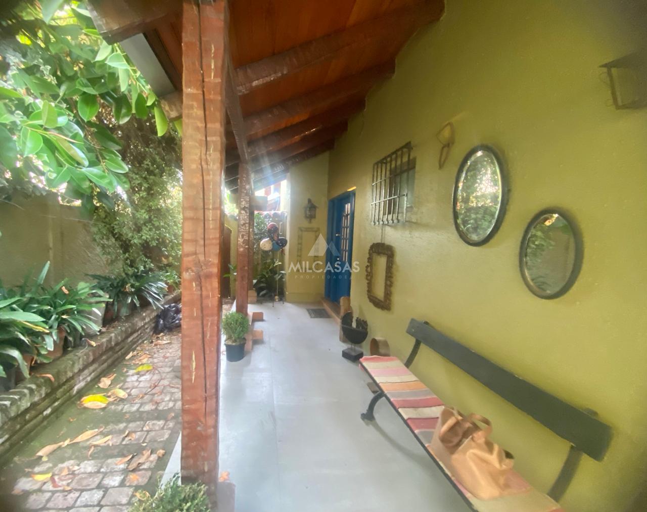 GRAN CASA FAMILIAR 